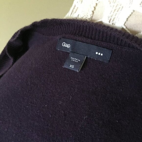 Gap Purple V-Neck Sweater - Picture 5 of 5